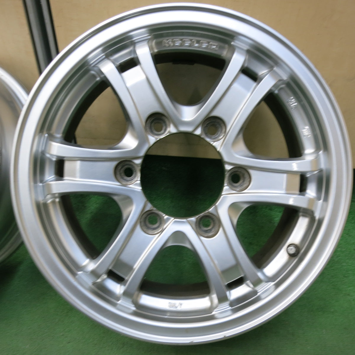 キレイ★KEELER weds 15インチ キーラー ウェッズ 15×5.5J PCD139.7/6H★5071808SYホ