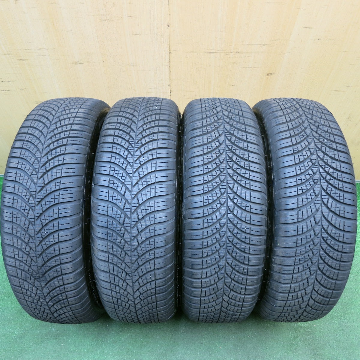 バリ溝!25年!キレイ!9分★ワーゲン ポロ TSI コンフォートライン 純正 185/65R15 グッドイヤー Vector 4Seasons Gen-3 オールシーズン 15インチ PCD100/5H★6031405HAノ