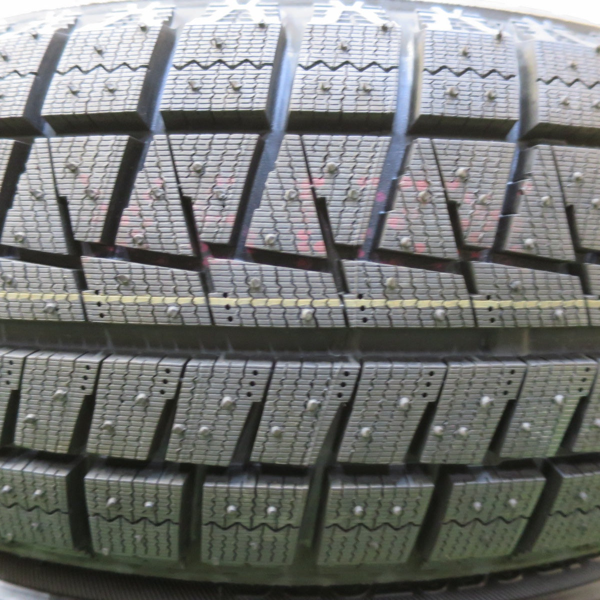 未使用!22年!2本★スタッドレス 185/60R15 ブリヂストン アイスパートナー2 タイヤ 15インチ ヤリス アクア スイフト シエンタ 等★5091106イスタ
