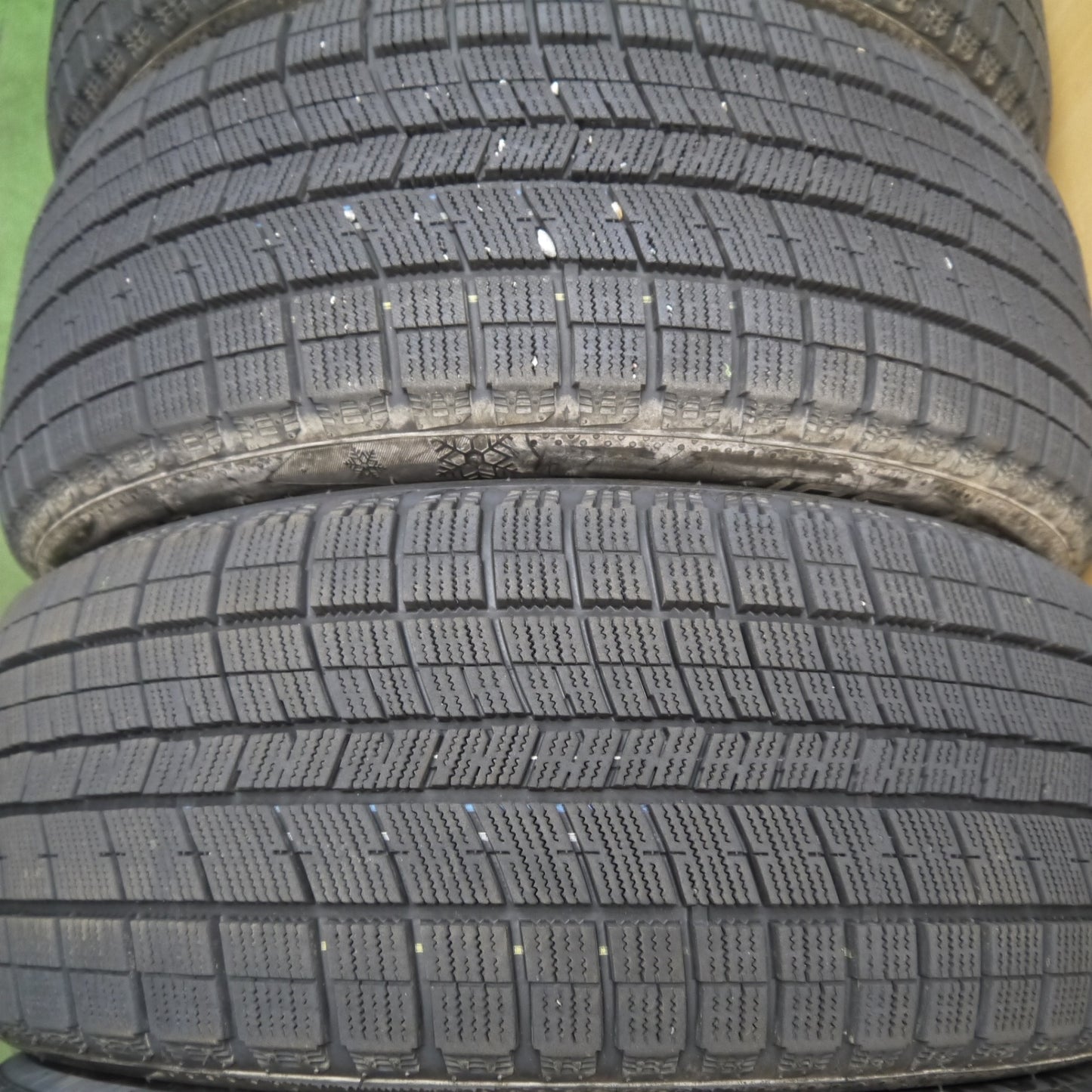 バリ溝!22年!ほぼ10分★スタッドレス 235/50R18 ナンカン アイスアクティバ AW-1 タイヤ 18インチ アルファード ヴェルファイア 等★5040407Hスタ