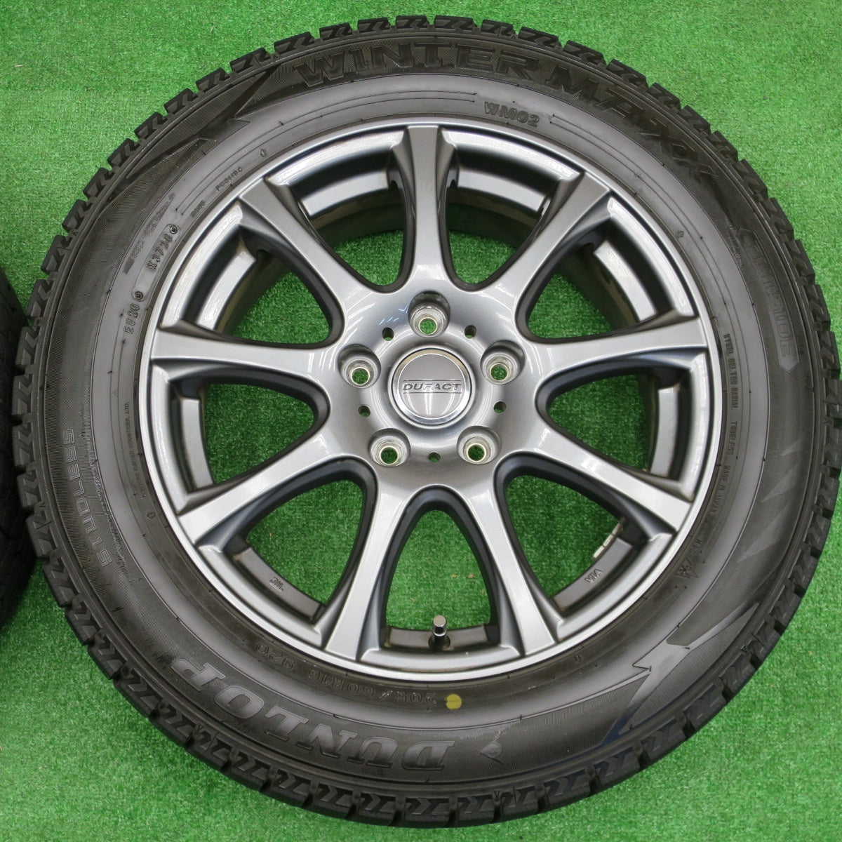 バリ溝!キレイ!9.5分★スタッドレス 205/60R16 ダンロップ ウインターマックス WM02 DUFACT デュファクト 16インチ PCD114.3/5H★5121304NKス
