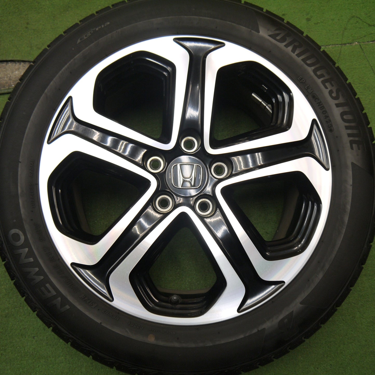 バリ溝!23年!9分★ホンダ RU ヴェゼル Zグレード 純正 215/55R17 ブリヂストン NEWNO ニューノ 17インチ PCD114.3/5H★5062703Hノ