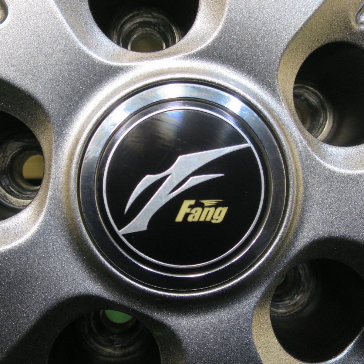 キレイ★スタッドレス 205/60R16 ヨコハマ アイスガード iG50 プラス Fang ファング 16インチ PCD114.3/5H★5022114イス