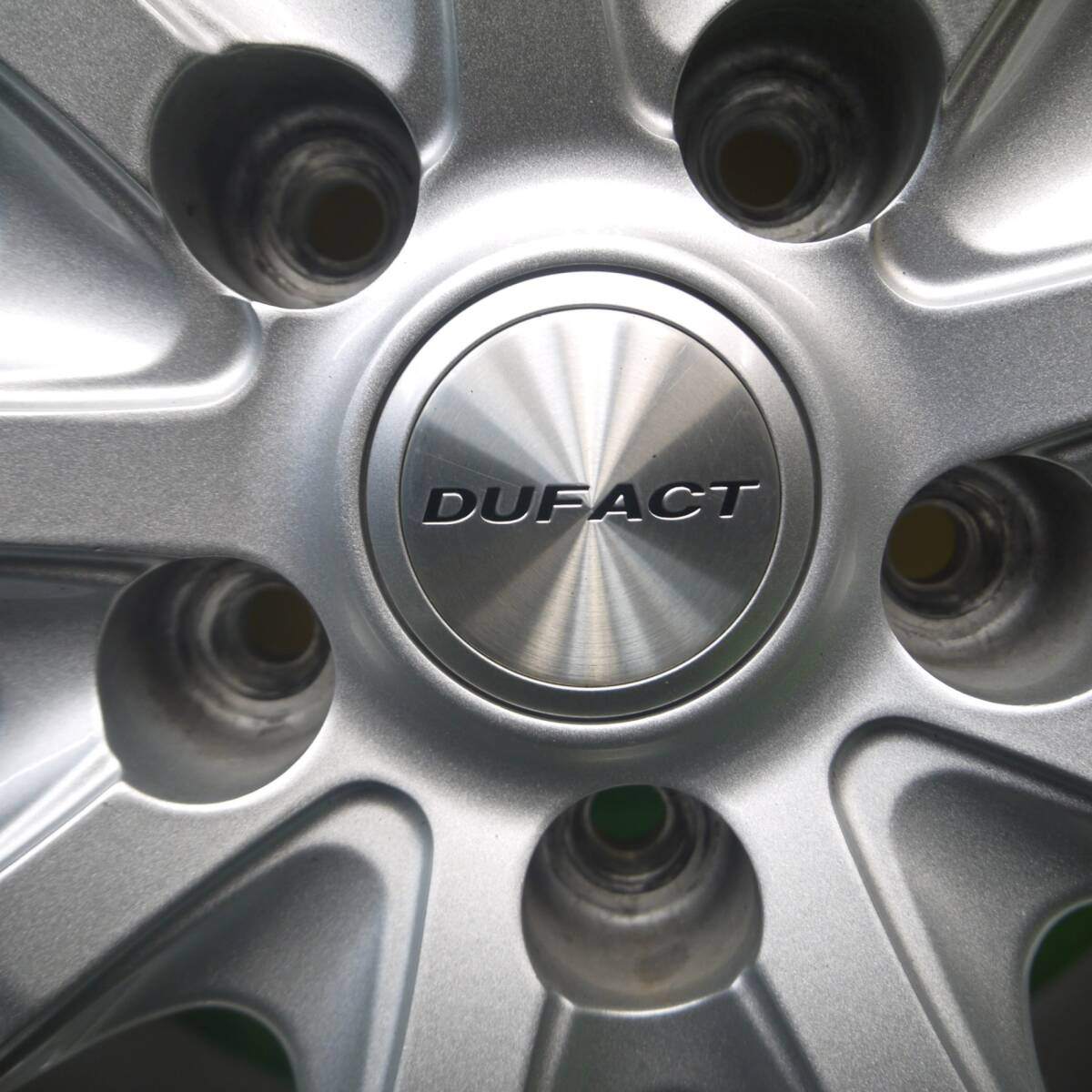 バリ溝!22年!キレイ!9.5分★スタッドレス 215/60R17 ダンロップ ウインターマックス WM02 DUFACT デュファクト 17インチ PCD114.3/5H★5020516Hス