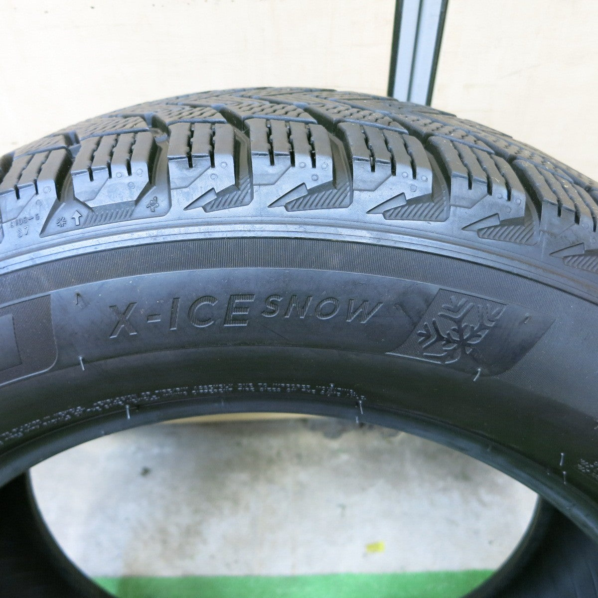 バリ溝!21年!9分!1本★スタッドレス 225/60R18 ミシュラン X-ICE SNOW レクサス NX RAV4 ハリアー 等★5052102ナスタ