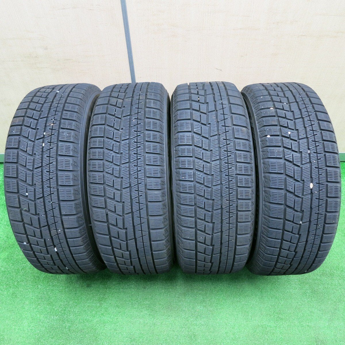 バリ溝!21年!9.5分★ワーゲン等 AGA TARGA 205/55R16 スタッドレス ヨコハマ アイスガード iG60 16インチ PCD112/5H★4112707TNス