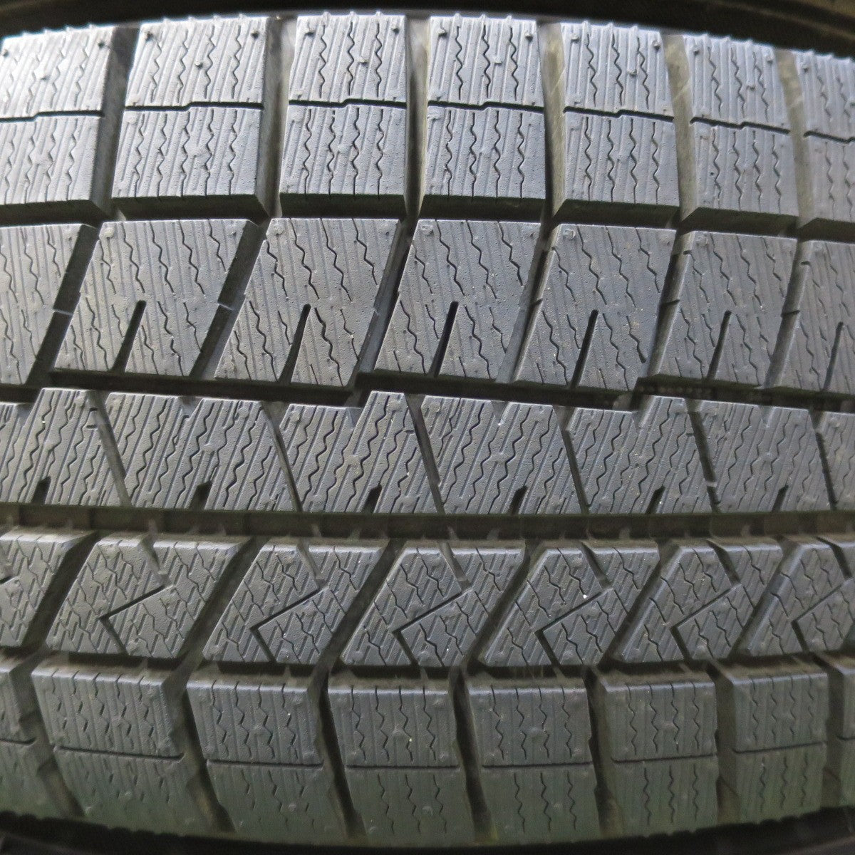バリ溝!23年!キレイ!ほぼ10分★スタッドレス 195/65R15 ダンロップ ウインターマックス 03 SEIN ザイン 15インチ PCD114.3/5H★5050210イス