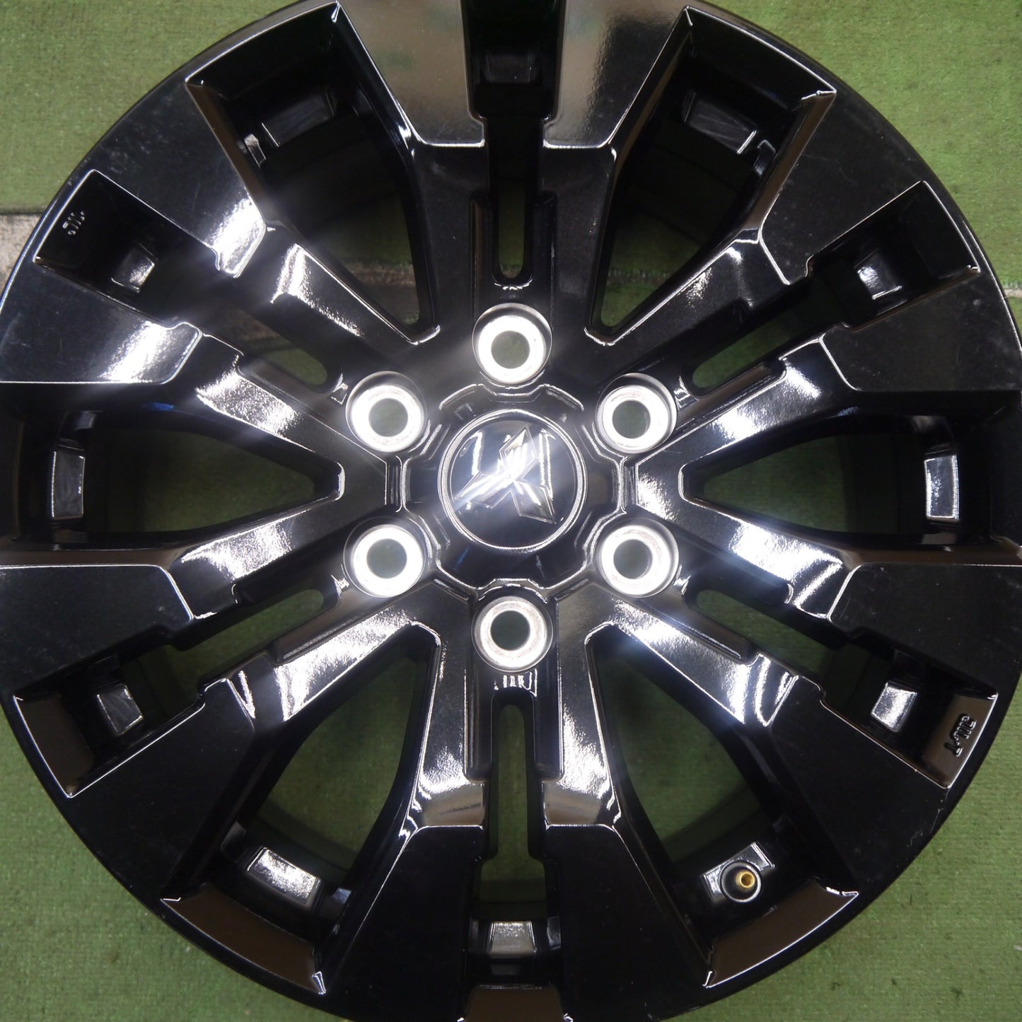 未使用★三菱 トライトン GSR 純正 ENKEI ホイール 18インチ エンケイ 18×7.5J PCD139.7/6H★5090304Hホ