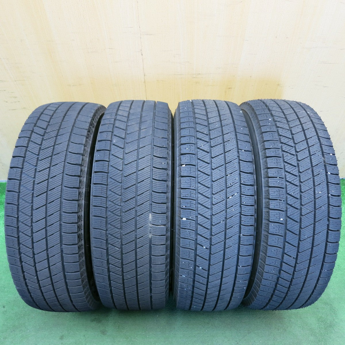 バリ溝!25年!キレイ!ほぼ10分◎スタッドレス 205/65R16 ブリヂストン ブリザック VRX3 Exsteer エクスター 16インチ PCD114.3/5H◎6081604HAス