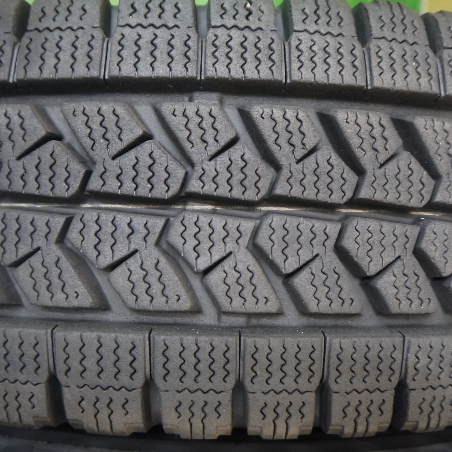 バリ溝!21年!9分!6本★トラック タイヤ 205/85R16 117/115L スタッドレス ブリヂストン ブリザック W979 16インチ★5122305Hスタ