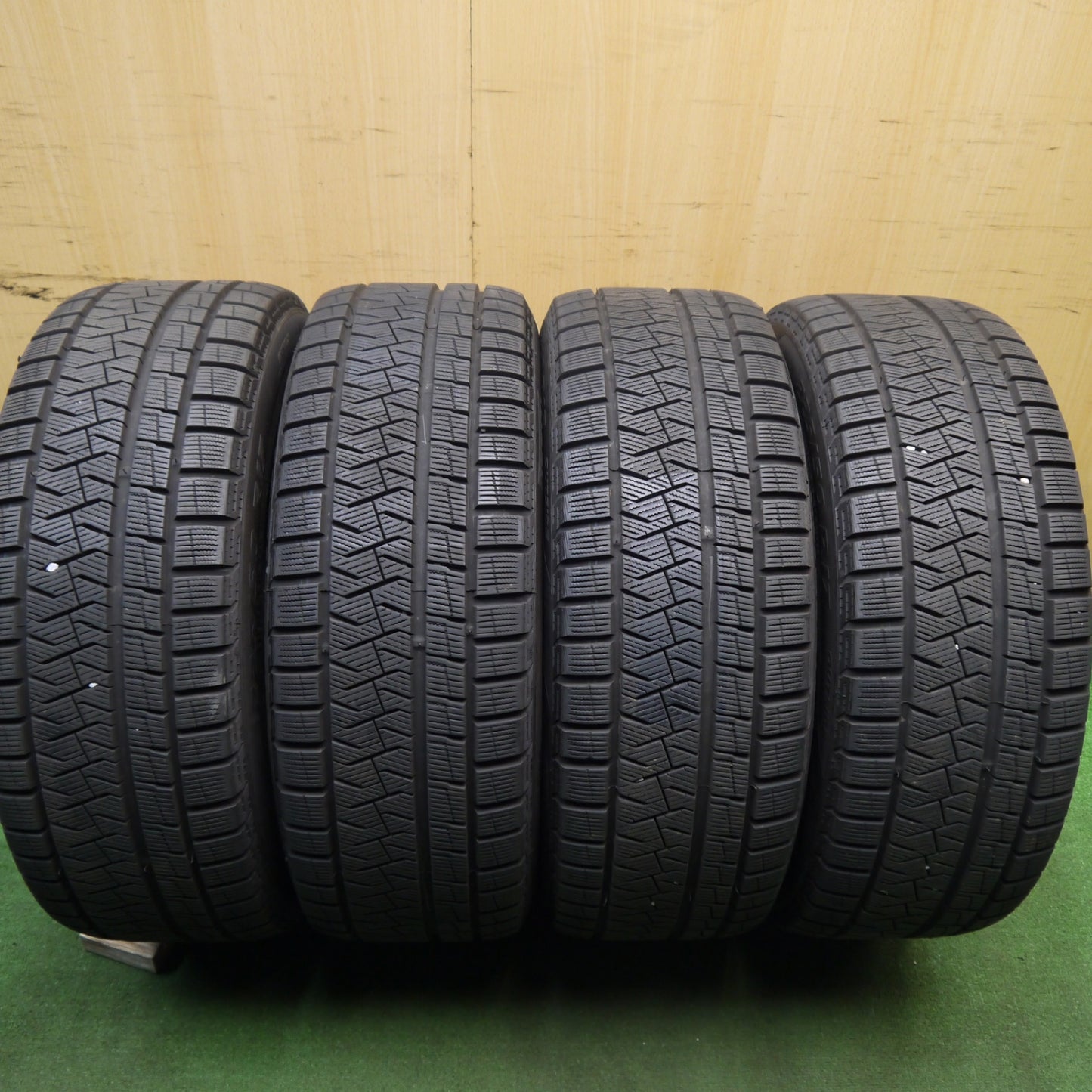 バリ溝!キレイ!9分★ベンツ W205 Cクラス 純正 225/50R17 スタッドレス ピレリ アイスアシンメトリコ 17インチ PCD112/5H★5040909Hス