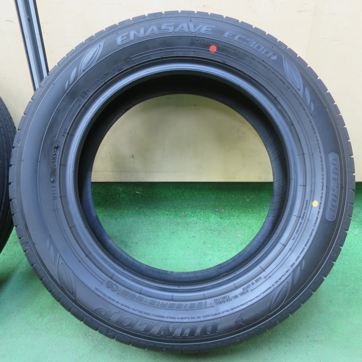 新車外し!25年★185/65R15 ダンロップ エナセーブ EC300+ タイヤ 15インチ アクア シエンタ フィット フリード カローラ 等★5091109イノタ