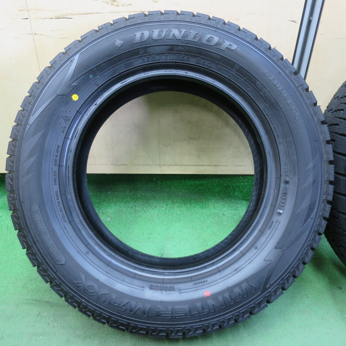 ほぼ未使用!23年★スタッドレス 175/70R14 ダンロップ ウインターマックス WM02 タイヤ 14インチ ヴィッツ ヤリス シエンタ ポルテ 等★5052901イスタ