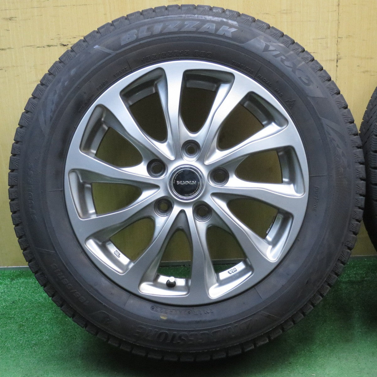 バリ溝!23年!キレイ!9分★スタッドレス 185/65R15 ブリヂストン ブリザック VRX3 BALMINUM バルミナ 15インチ PCD114.3/5H★5091905NJス