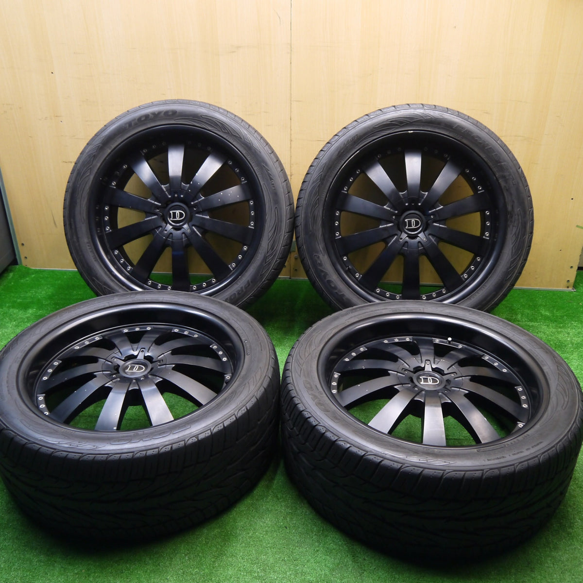 バリ溝!8.5分★ベンツ 等 DeMODA Concept Aviator 305/40R22 トーヨー プロクセス STⅡ ディモーダ コンセプト 22インチ PCD130/5H★5102104Hノ