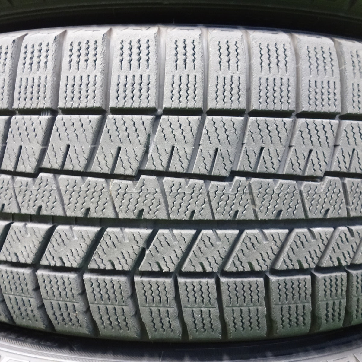 バリ溝!キレイ!9.5分★アウディ 等 AGA Dorf 225/45R17 スタッドレス ダンロップ ウインターマックス 03 17インチ ドルフ PCD112/5H★5122004KTス