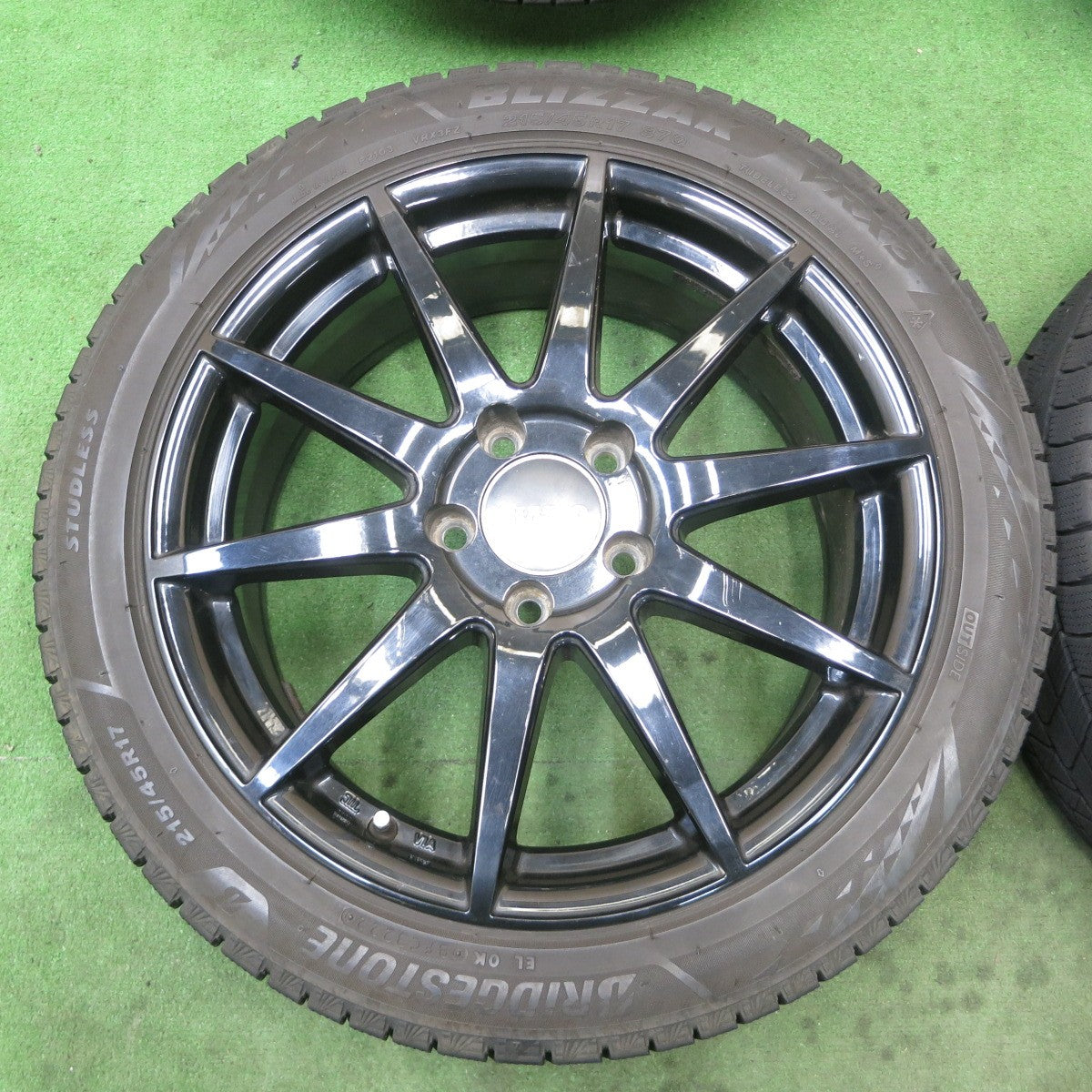バリ溝!22年!8.5分★ベンツ 等 BIASSO BI-01 215/45R17 スタッドレス ブリヂストン ブリザック VRX3 ビアッソ 17インチ PCD112/5H★5091301ナス