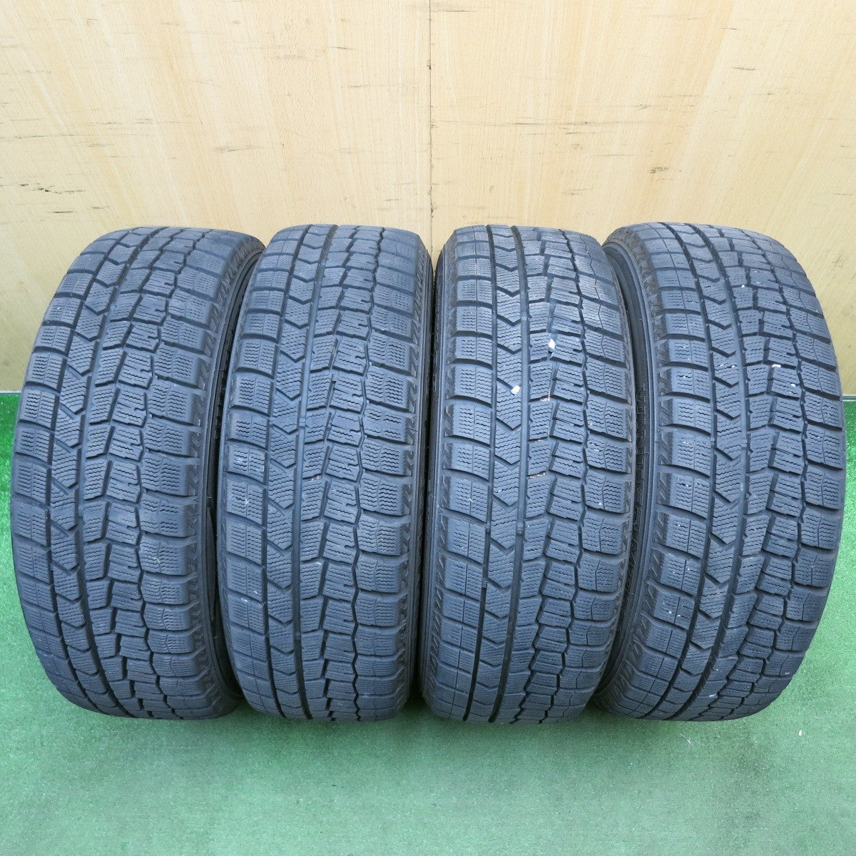 バリ溝!23年!9.5分★MINI F55 F56 ミニ クーパー 純正 195/55R16 スタッドレス ダンロップ ウインターマックス WM02 16インチ PCD112/5H★6043006HAス