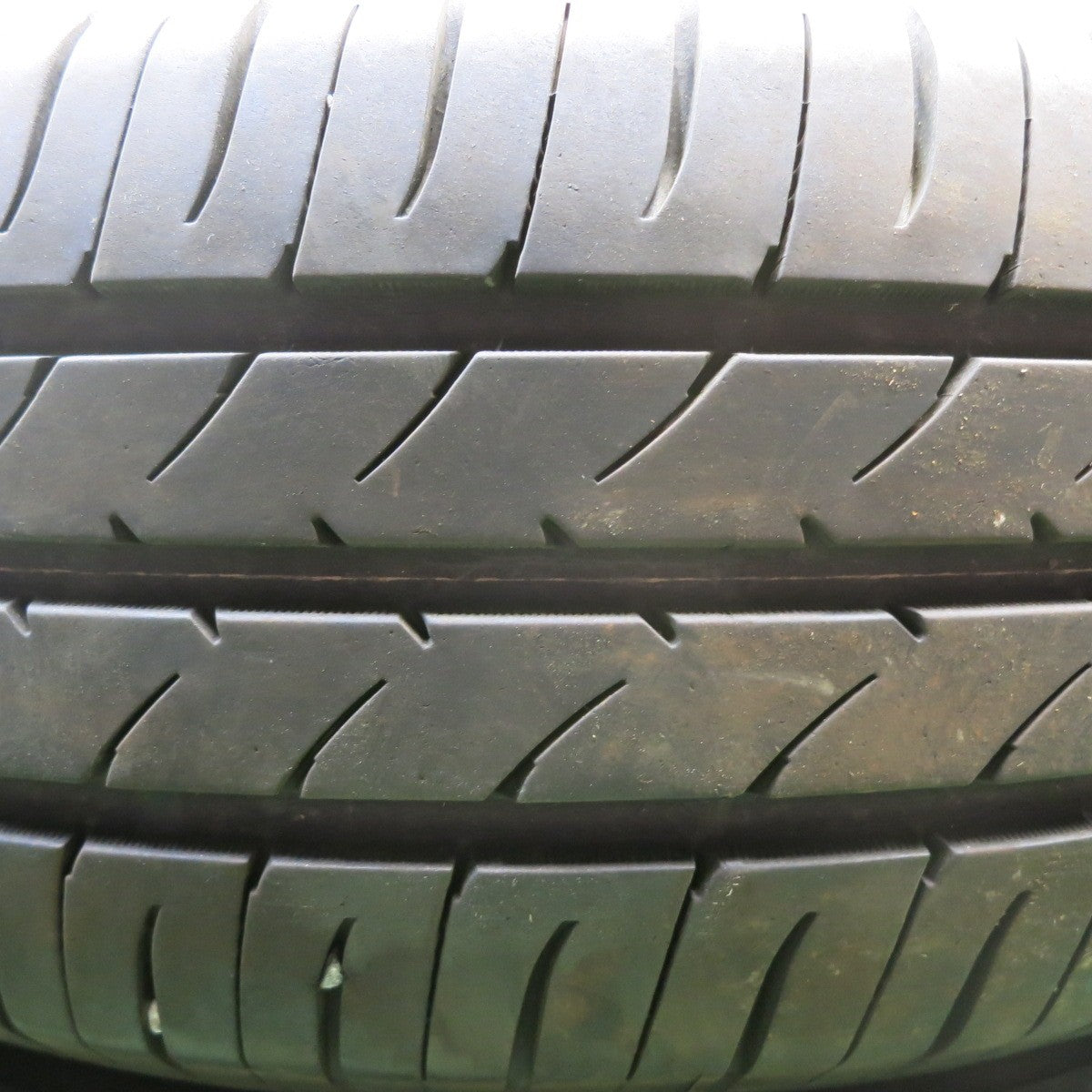 バリ溝!23年!9.5分★195/65R15 トーヨー ナノエナジー 3 プラス NANOENERGY 3+ タイヤ 15インチ プリウス 等★5071701HAノタ