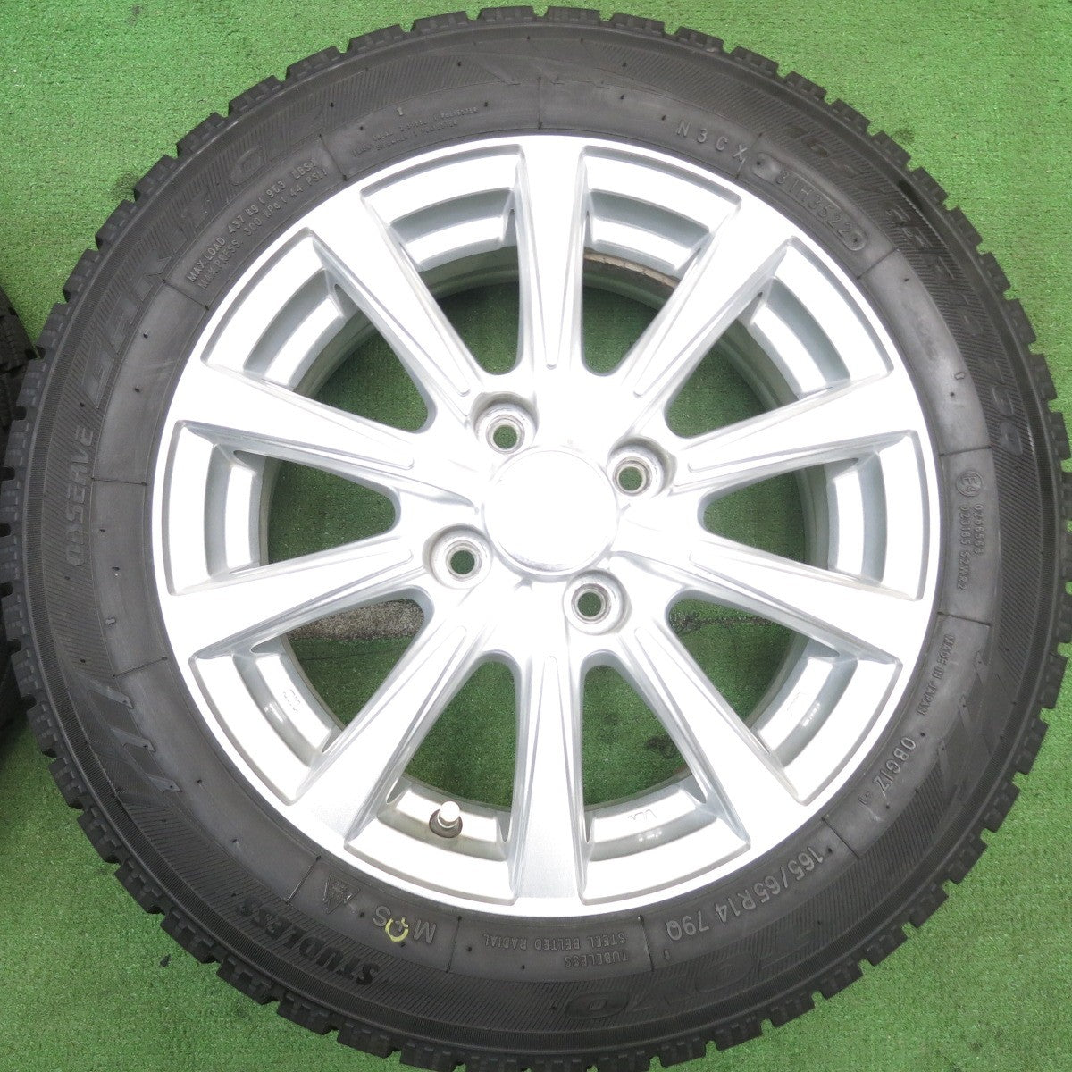 バリ溝!22年!キレイ!9.5分★スタッドレス 165/65R14 トーヨー オブザーブ ガリット GIZ JOKER ジョーカー 14インチ PCD100/4H★5051607AKス