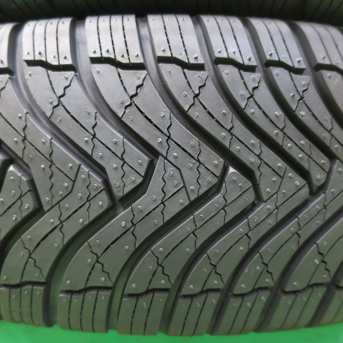 未使用!23年★195/80R15 グリップマックス SureGrip A/S Nano タイヤ 15インチ ハイエース キャラバン 等★4111404イノタ