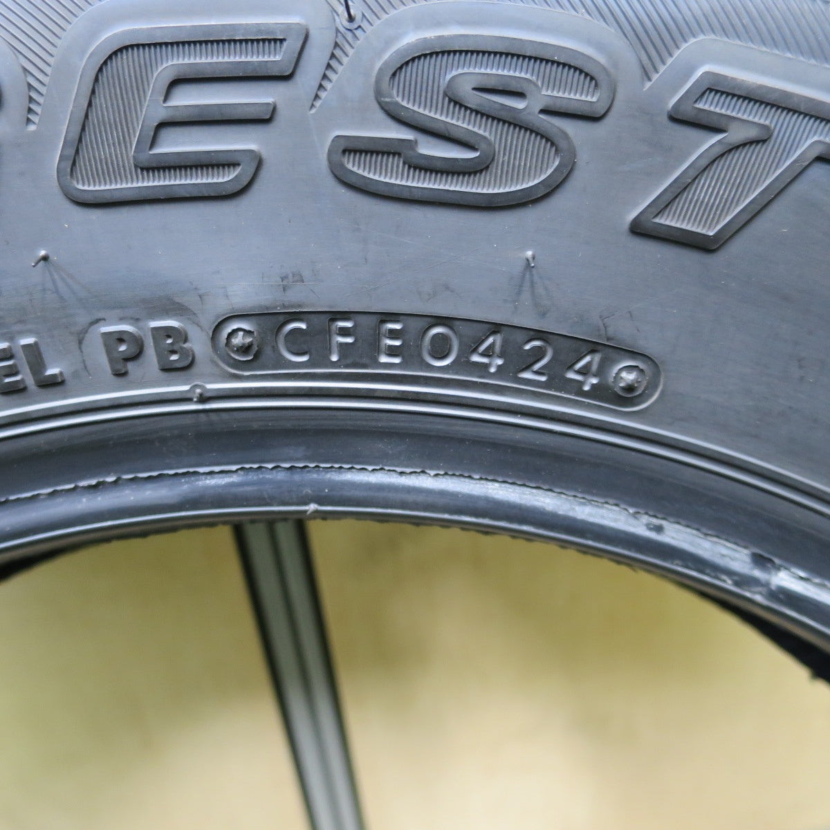 未使用!24年!1本★ジムニー 等 175/80R16 ブリヂストン デューラー H/L 852 DUELER タイヤ 16インチ★6021403ナノタ
