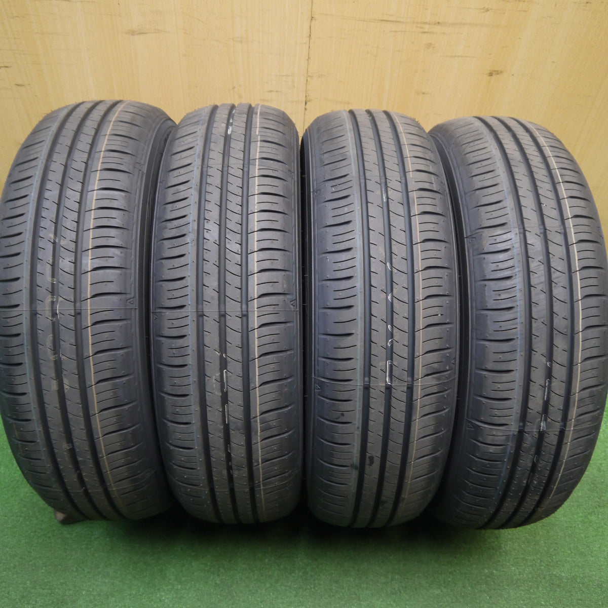 新車外し!25年★165/65R15 ダンロップ エナセーブ EC300+ タイヤ 15インチ タフト ソリオ デリカ D:2 等★5121908Hノタ