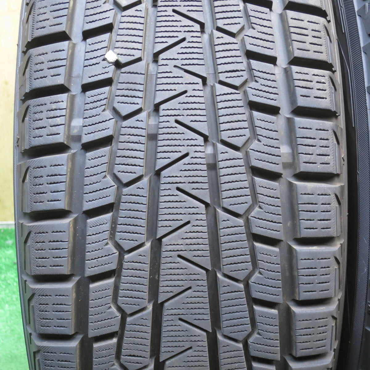 バリ溝!24年!キレイ!9.5分◎スタッドレス 225/60R18 ヨコハマ アイスガード G075 ESTROSA EST-8S エステローザ 18インチ PCD114.3/5H◎6100904NJス