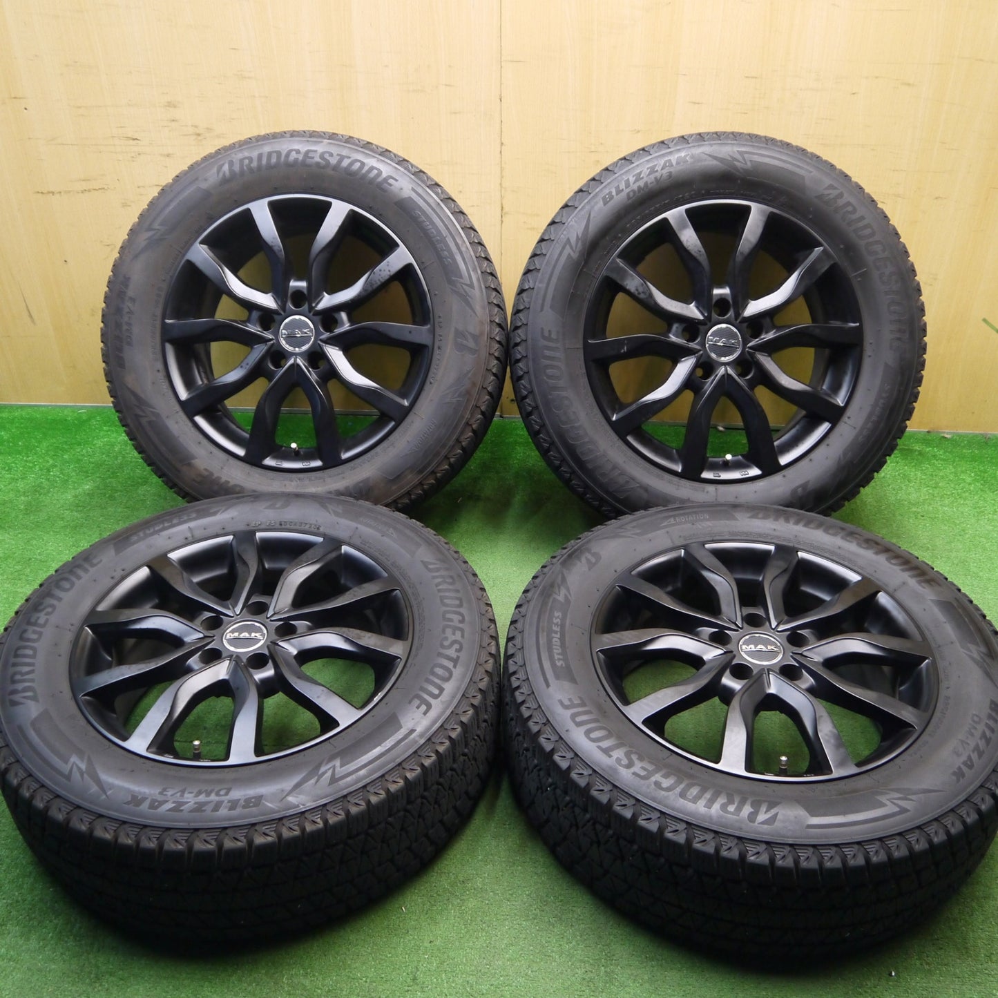 4本価格★MAK KOLN 225/65R17 スタッドレス ブリヂストン ブリザック DM-V3 17インチ ケルン PCD114.3/5H★5042111Hス