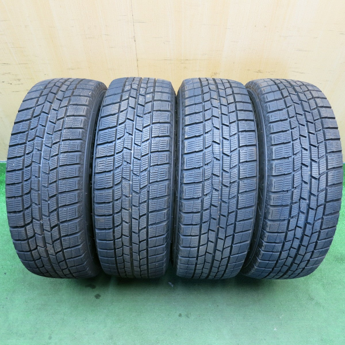 バリ溝!キレイ!9.5分以上◎スタッドレス 225/60R17 グッドイヤー アイスナビ6 D.O.S. DOS 17インチ PCD114.3/5H◎6070204HAス
