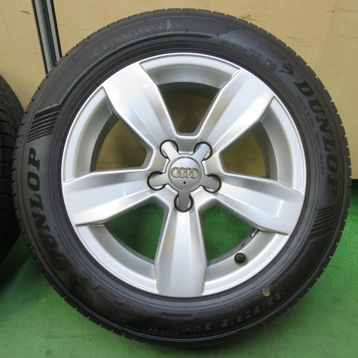 超バリ溝!24年!ほぼ10分★アウディ 8X A1 純正 185/60R15 ダンロップ LE MANS V+ ルマン 5+ 15インチ PCD100/5H★5062205イノ