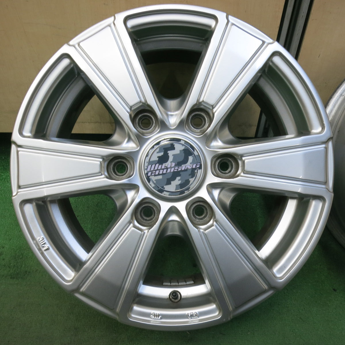 4本価格★WILD CRUISING 15インチ ホイール ワイルド クルージング 15×5.5J PCD139.7/6H★5062409SYホ