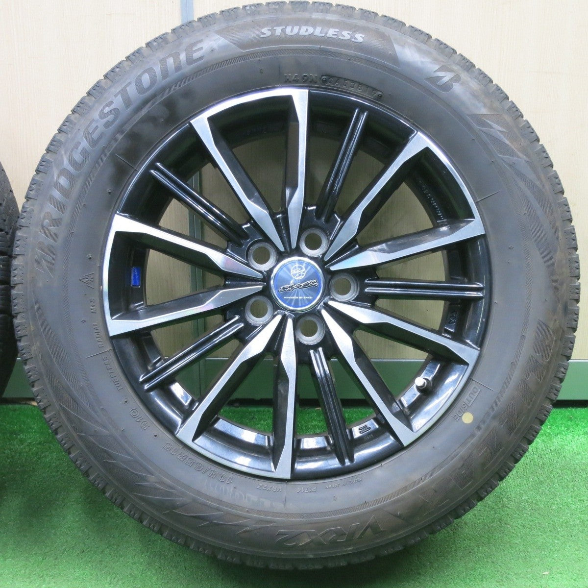 4本価格★プリウス等 195/65R15 スタッドレス ブリヂストン VRX2 SMACK ENKEI スマック エンケイ PCD100/5H★5020403NJス