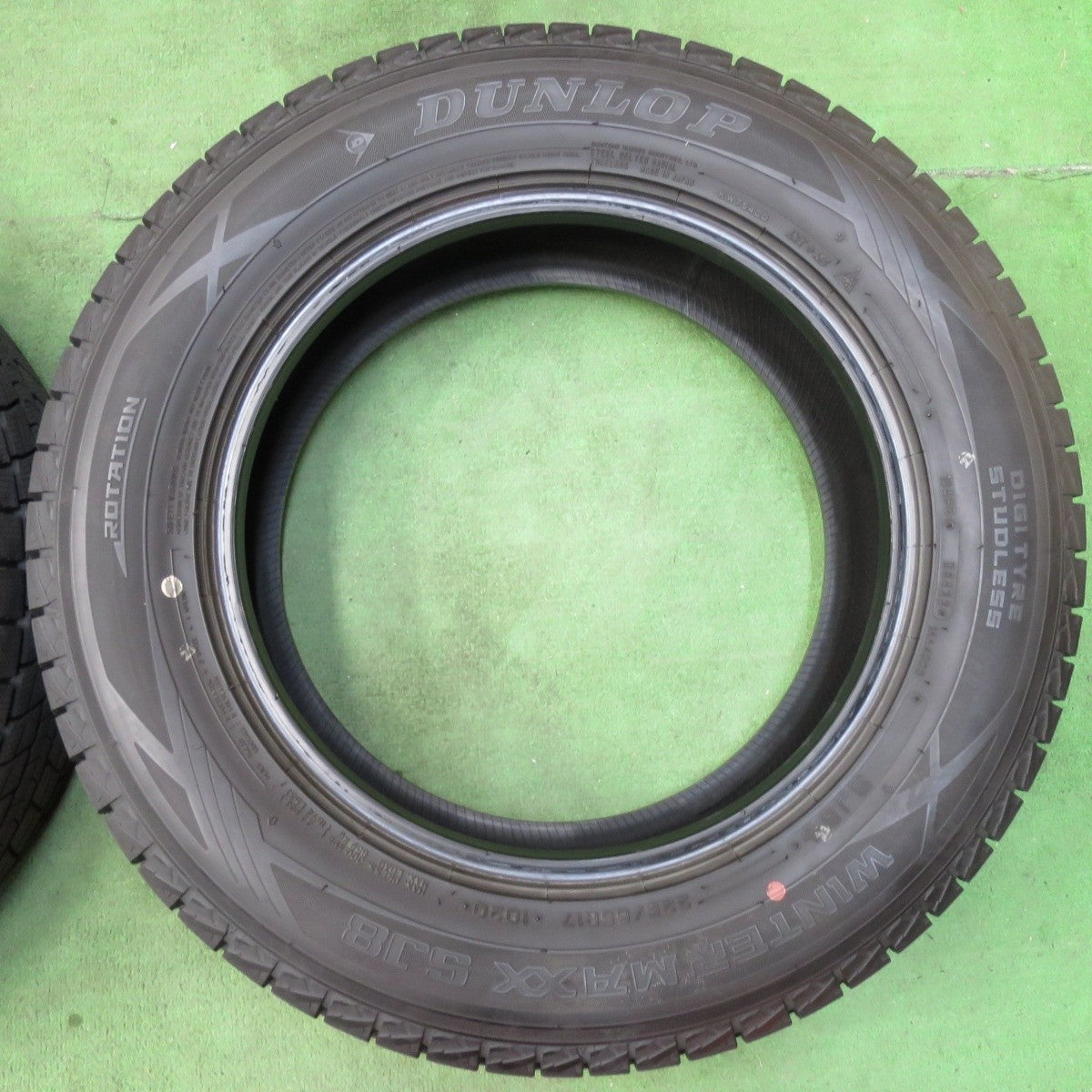 バリ溝!22年!9.5分★スタッドレス 225/65R17 ダンロップ ウインターマックス SJ8 SJ8+ タイヤ 17インチ NX ハリアー RAV4 エクストレイル等★5010817イスタ