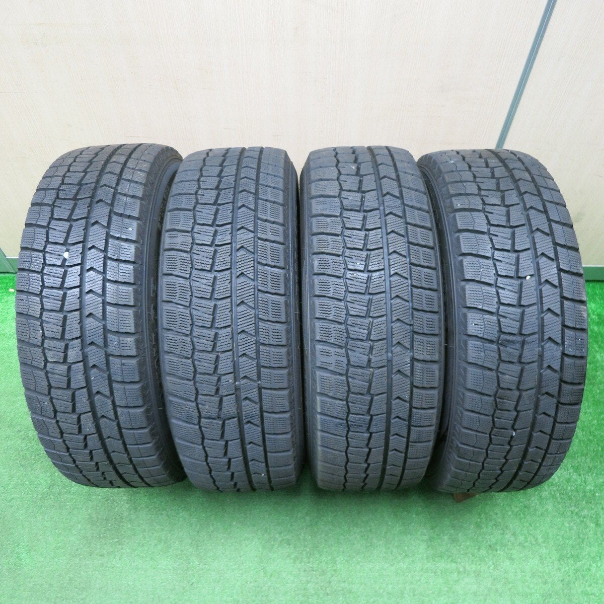 バリ溝!20年!キレイ!9.5分★マツダ 純正 オリジナル MP-04 205/60R16 スタッドレス ダンロップ ウインターマックス WM02 16インチ PCD114.3/5H★4122002NJス