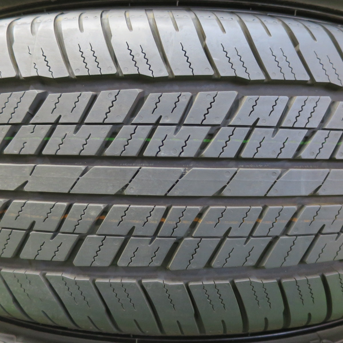 新車外し!25年★265/65R18 ダンロップ AT23 グラントレック タイヤ 18インチ ランクル 250 VX 300 等★5052711イノタ