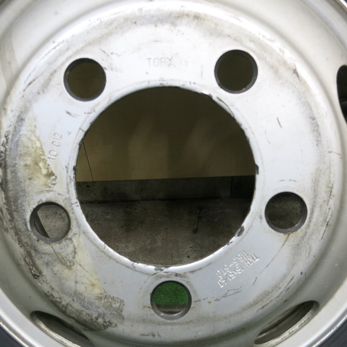 バリ溝!22年!9.5分以上★トラック タイヤ 195/85R16 114/112L スタッドレス ブリヂストン ブリザック W979 TOPY スチール 116.5-8TC PCD203.2/5H★5021906ナス