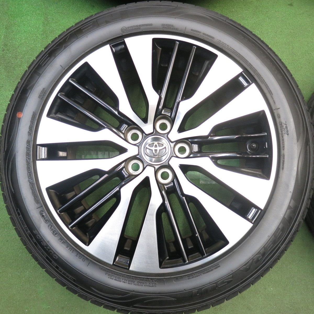 ほぼ未使用!26年◎トヨタ 30系 アルファード ヴェルファイア SC ZG パッケージ 純正 235/50R18 ネクセン N'FERA SU1 18インチ PCD114.3/5H◎6101506HAノ