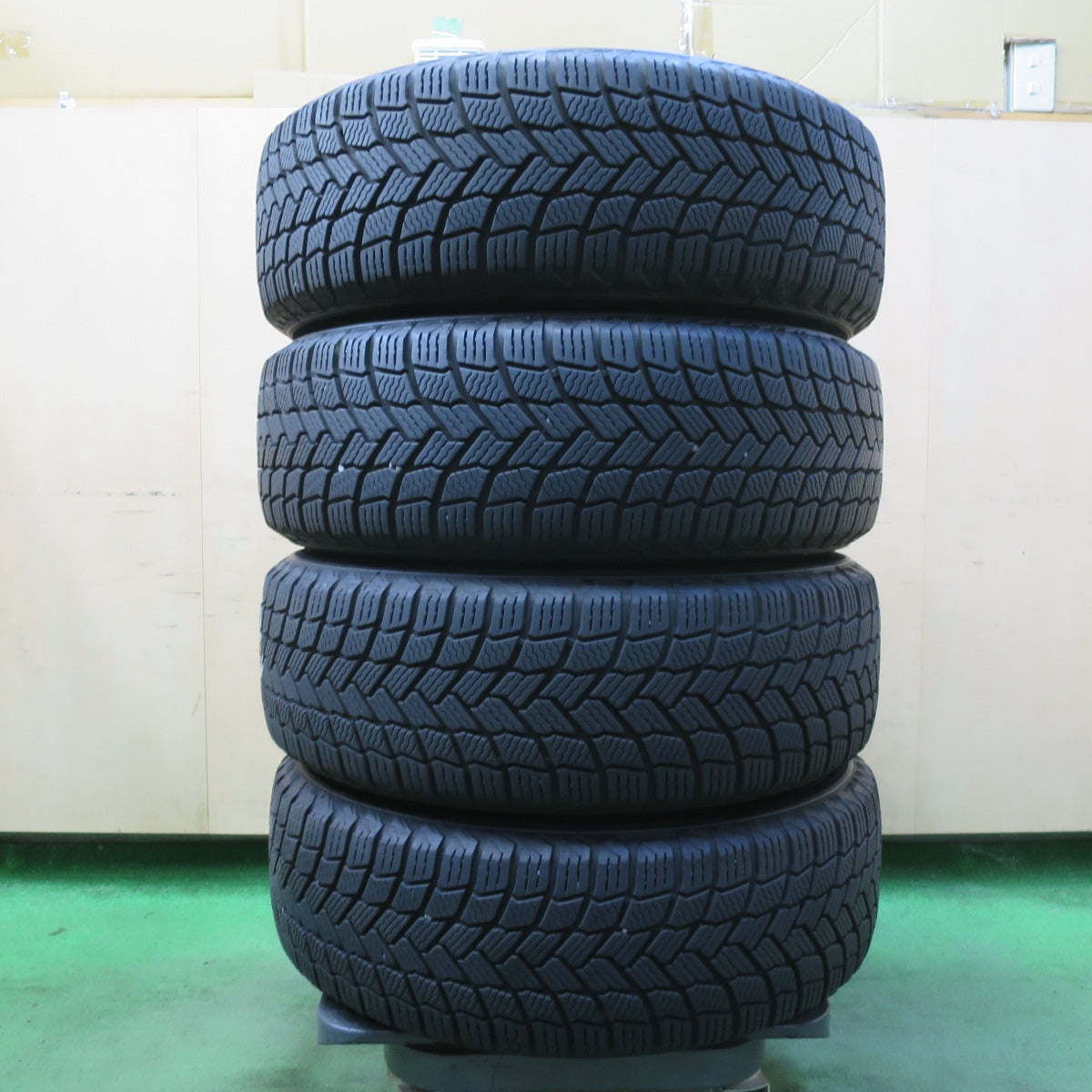 バリ溝!23年!9分★プリウス 等 195/65R15 スタッドレス ミシュラン X-ICE SNOW Plencia プレンシア 15インチ PCD100/5H★5100712イス