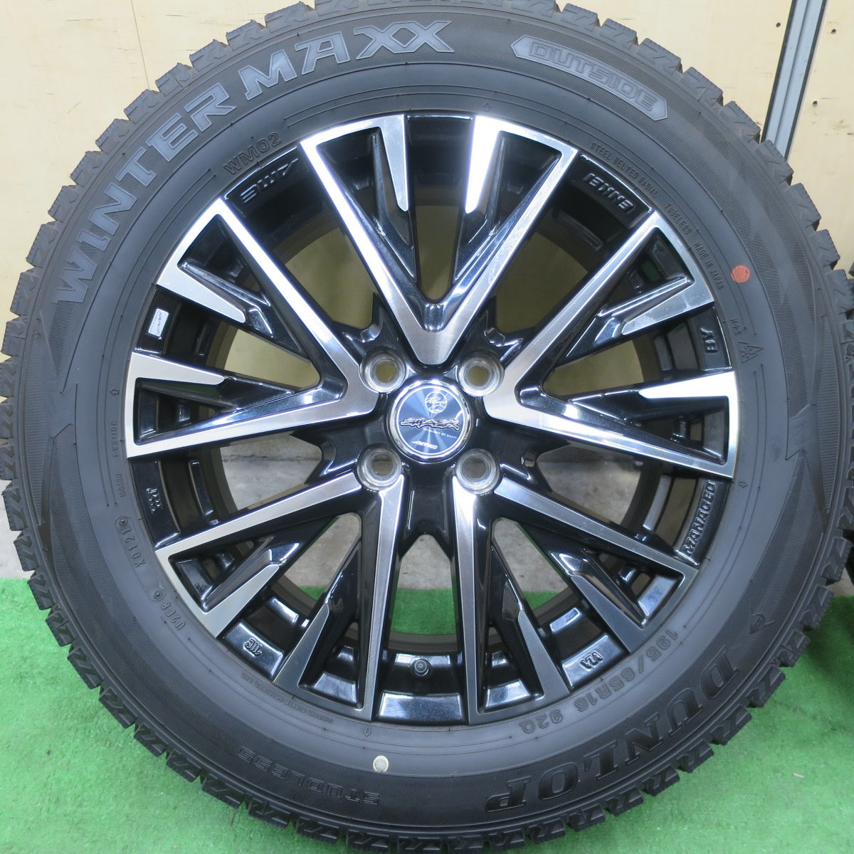 バリ溝!21年!9.5分★スタッドレス 195/65R16 ダンロップ ウインターマックス WM02 SMACK ENKEI AME スマック エンケイ 16インチ PCD100/4H★5052603TTス