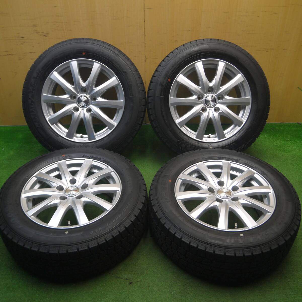 超バリ溝!22年!キレイ!ほぼ10分★スタッドレス 205/65R16 グッドイヤー アイスナビ7 ravrion RS01 ラブリオン 16インチ PCD114.3/5H★5030310Hス