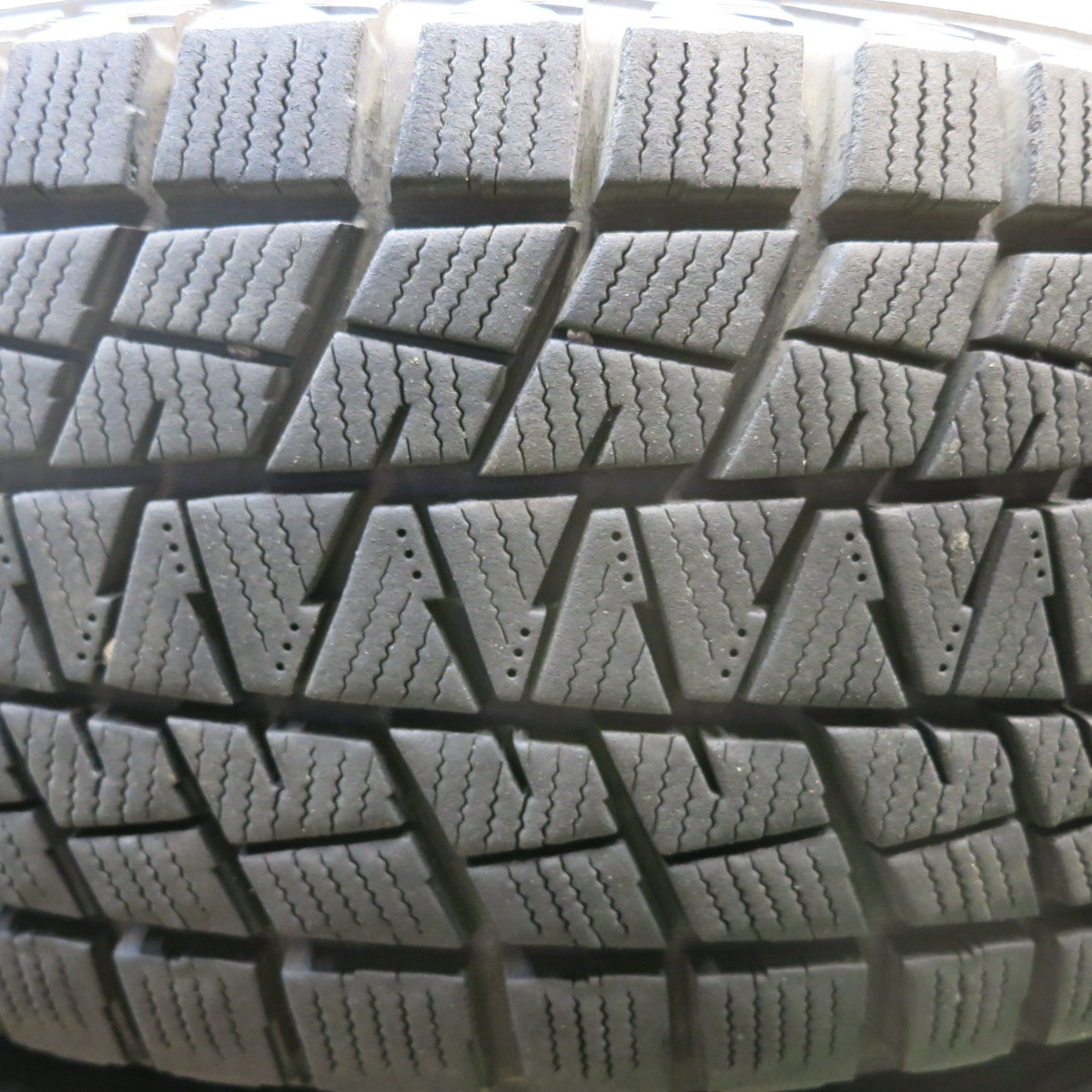 キレイ★トヨタ ヴァンガード 純正 225/65R17 スタッドレス ブリヂストン ブリザック DM-V1 17インチ PCD114.3/5H★5091101HAス