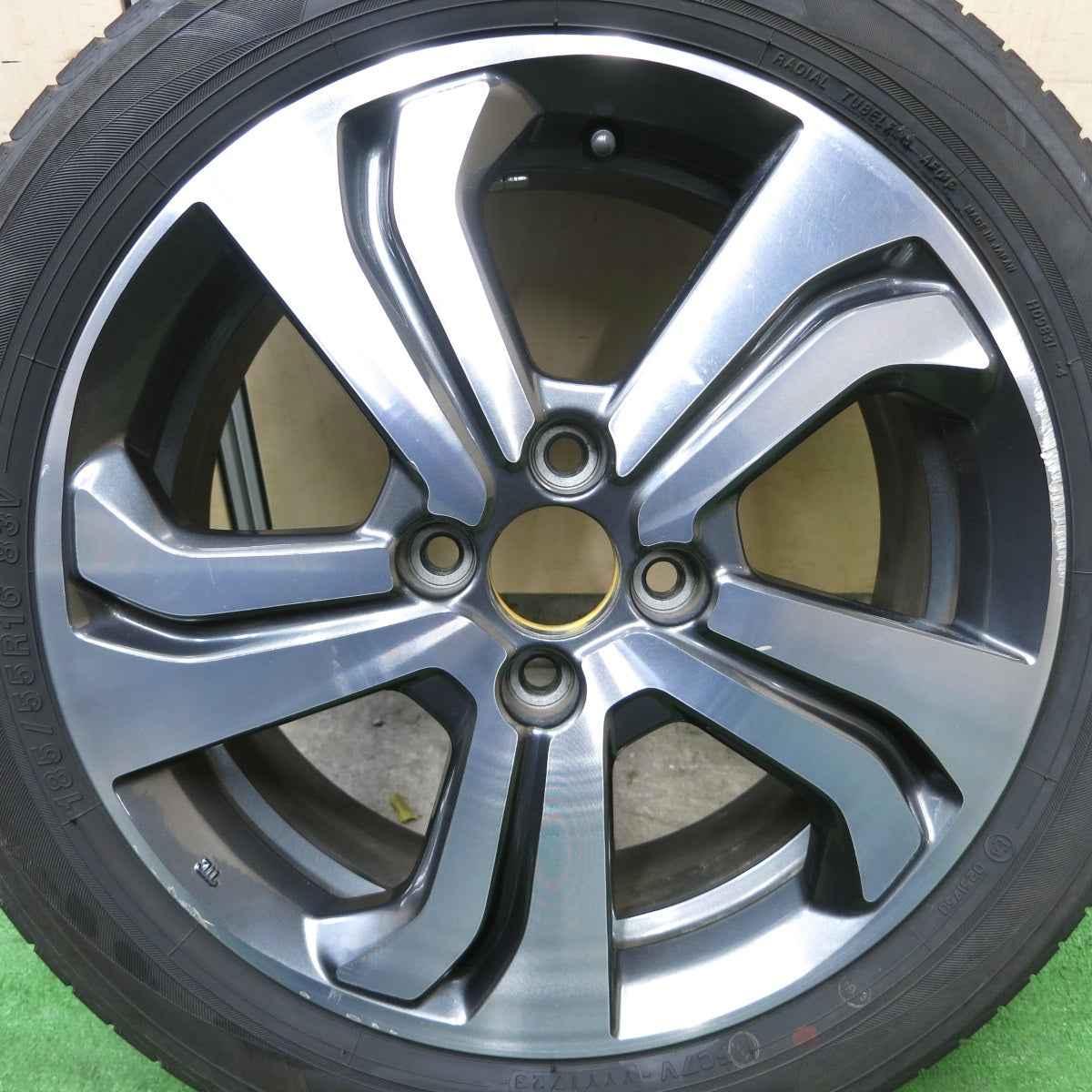 1本価格!23年★ホンダ GM4 グレイス 純正 185/55R16 ヨコハマ ブルーアース AF01F 16インチ PCD100/4H★5080602ナノ