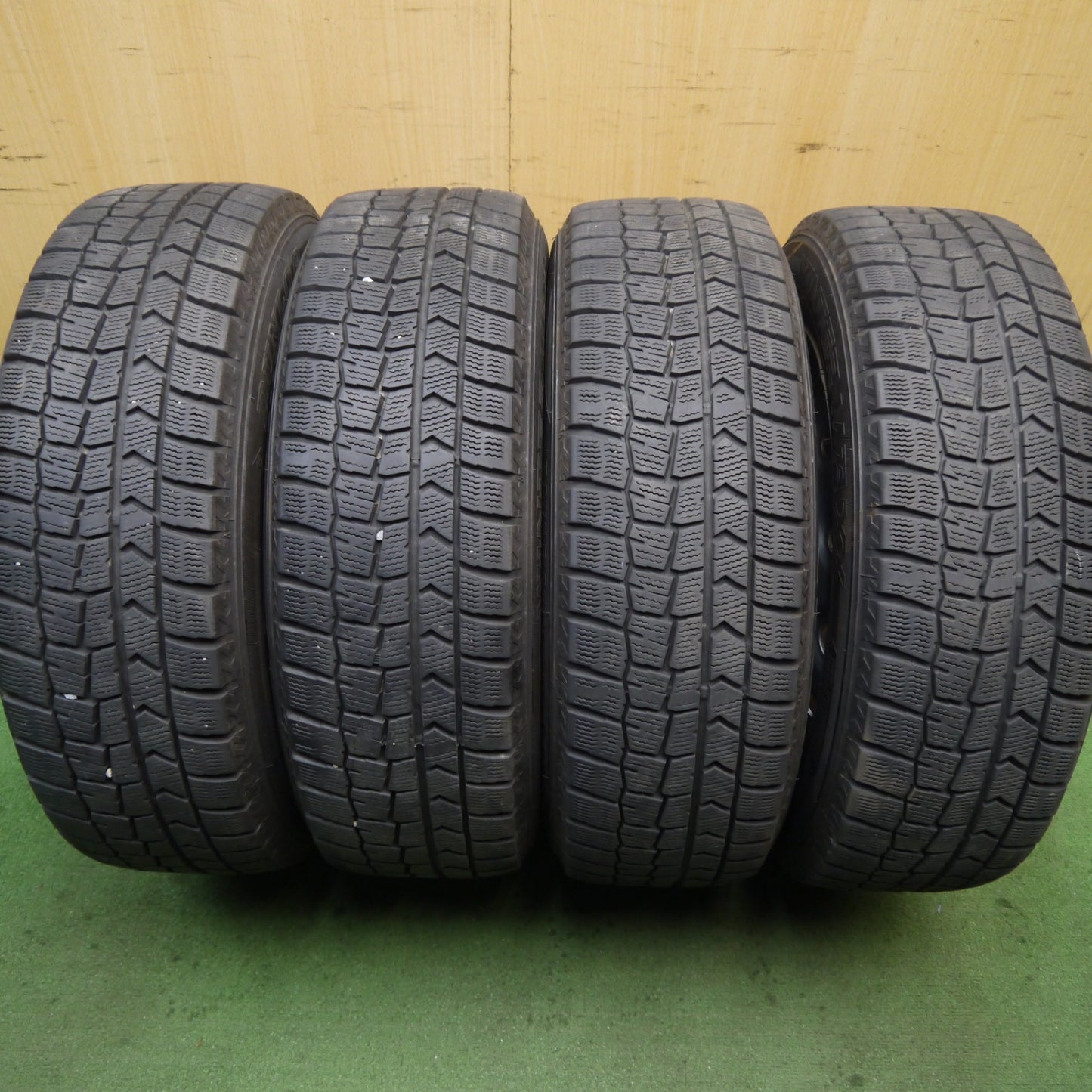4本価格★スタッドレス 185/65R15 ダンロップ ウインターマックス WM02 スチール ホイール 15インチ PCD100 114.3/5H マルチ★5091602Hス