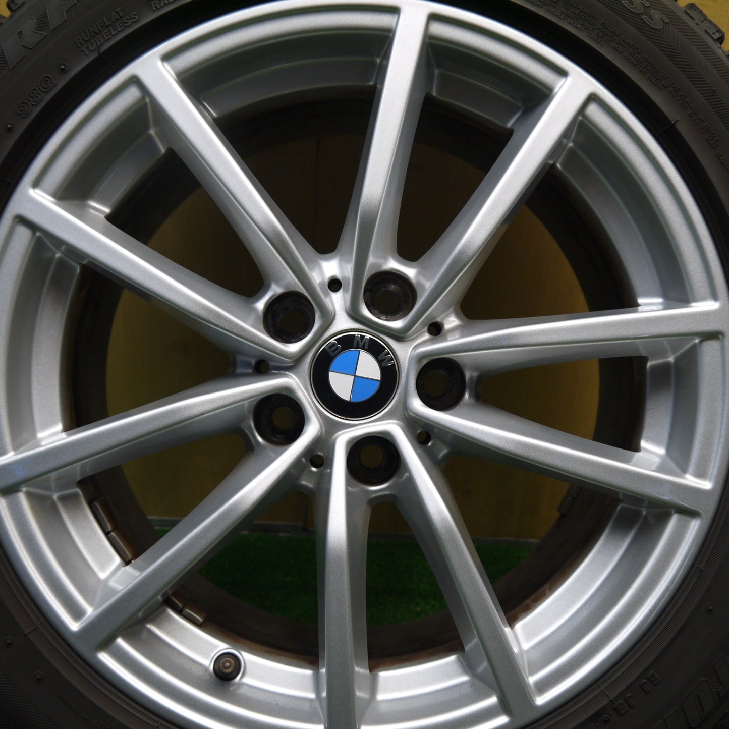 バリ溝!キレイ!9分!1本★BMW G20 G21 3シリーズ 純正 225/50R17 スタッドレス ブリヂストン ブリザック RFT 17インチ PCD112/5H★5041409Hス