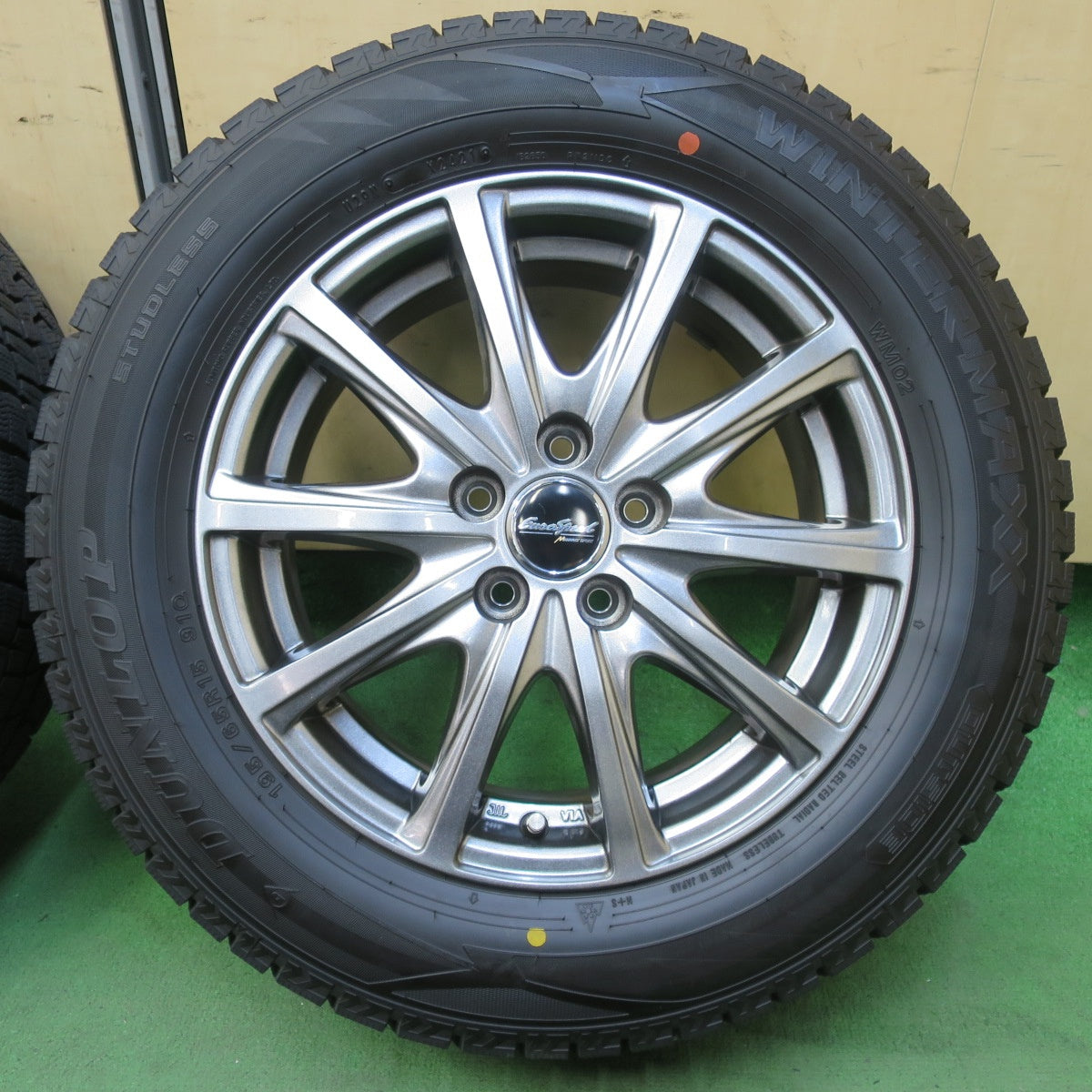 バリ溝!21年!キレイ!9.5分★プリウス 等 195/65R15 スタッドレス ダンロップ ウインターマックス WM02 EuroSpeed MANARAY SPORT ユーロスピード 15インチ PCD100/5H★5092305イス