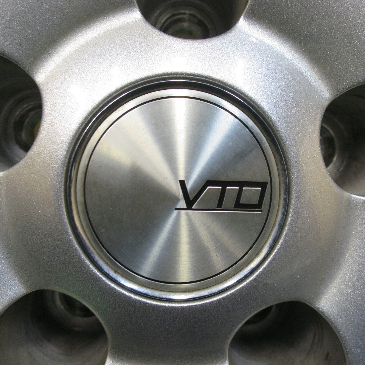 バリ溝!キレイ!ほぼ10分★スタッドレス 215/65R16 ダンロップ ウインターマックス WM01 VTO 社外 アルミ 16インチ PCD114.3/5H★5031704イス