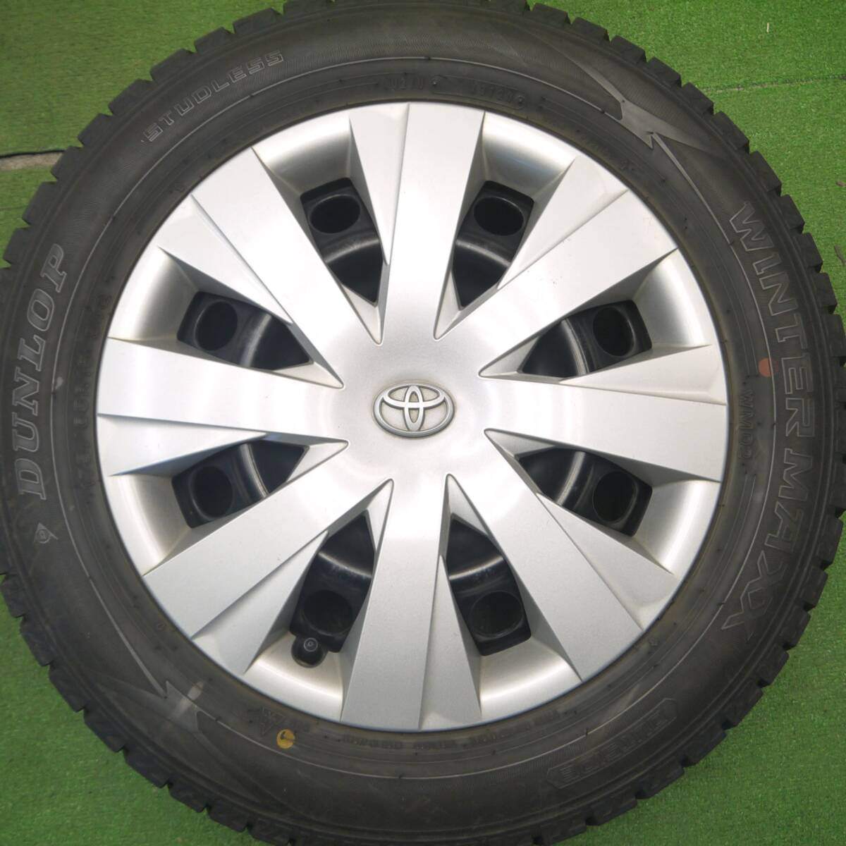 バリ溝!8.5分★トヨタ 160系 カローラ フィールダー 純正 スチール 175/65R15 スタッドレス ダンロップ ウインターマックス WM02 15インチ PCD100/4H★5012008Hス