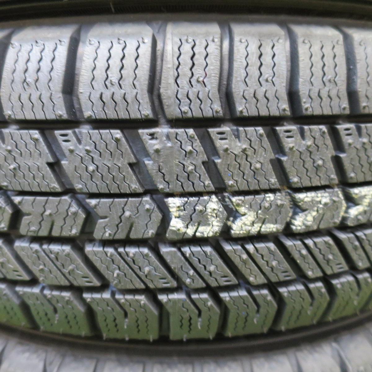 未使用!26年◎スタッドレス 155/65R14 グッドイヤー アイスナビ8 ravrion RS01 ラブリオン 14インチ PCD100/4H◎6102004NGス