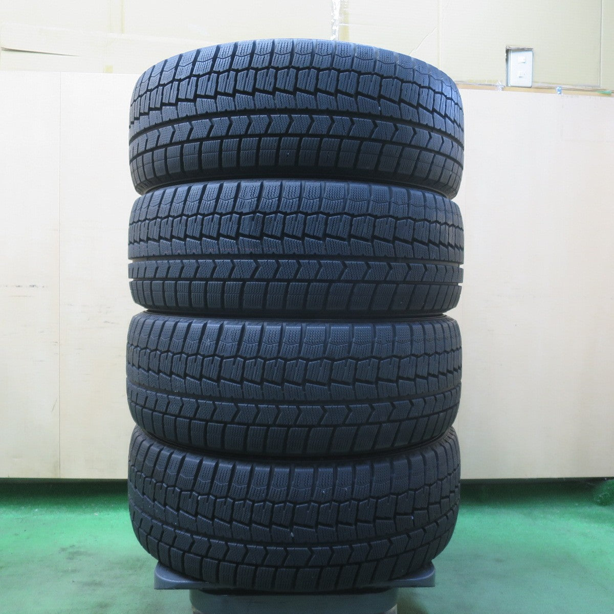 バリ溝!キレイ!9.5分★ベンツ 等 EUROTECH STAGE TW7 225/45R17 スタッドレス ダンロップ ウインターマックス WM02 ユーロテック 17インチ PCD112/5H★6030504イス